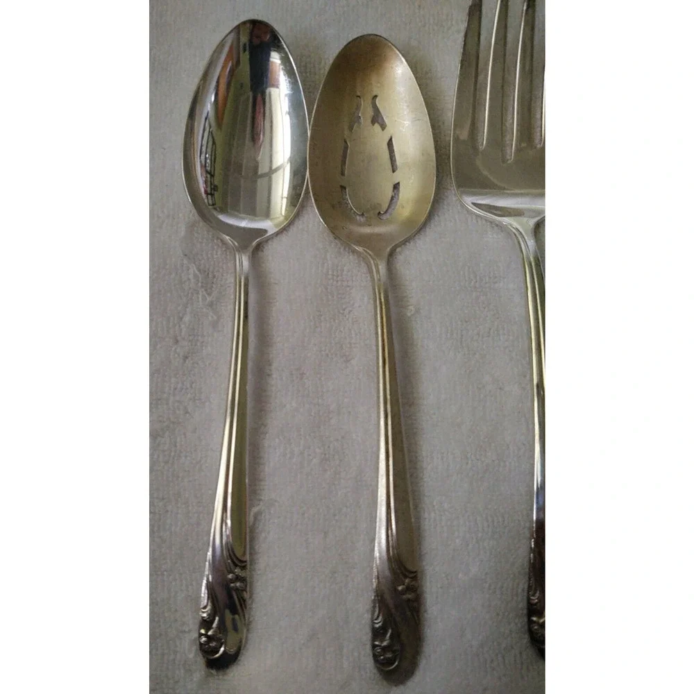 Holmes & Edwards Silverplate Silverware Romance Pattern Serving Ware 6 Pieces